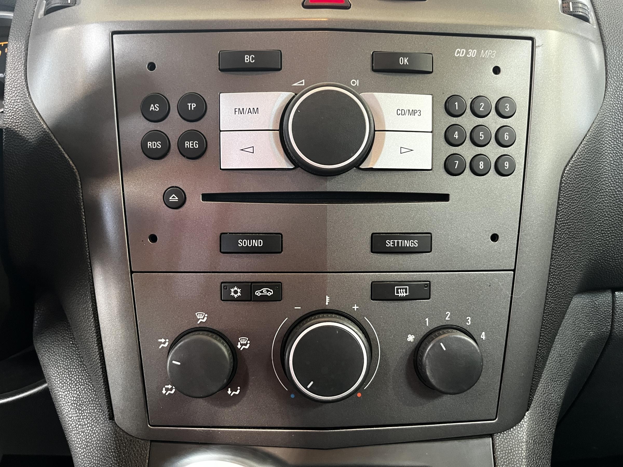 Opel Zafira, 2006 - pohled č. 16