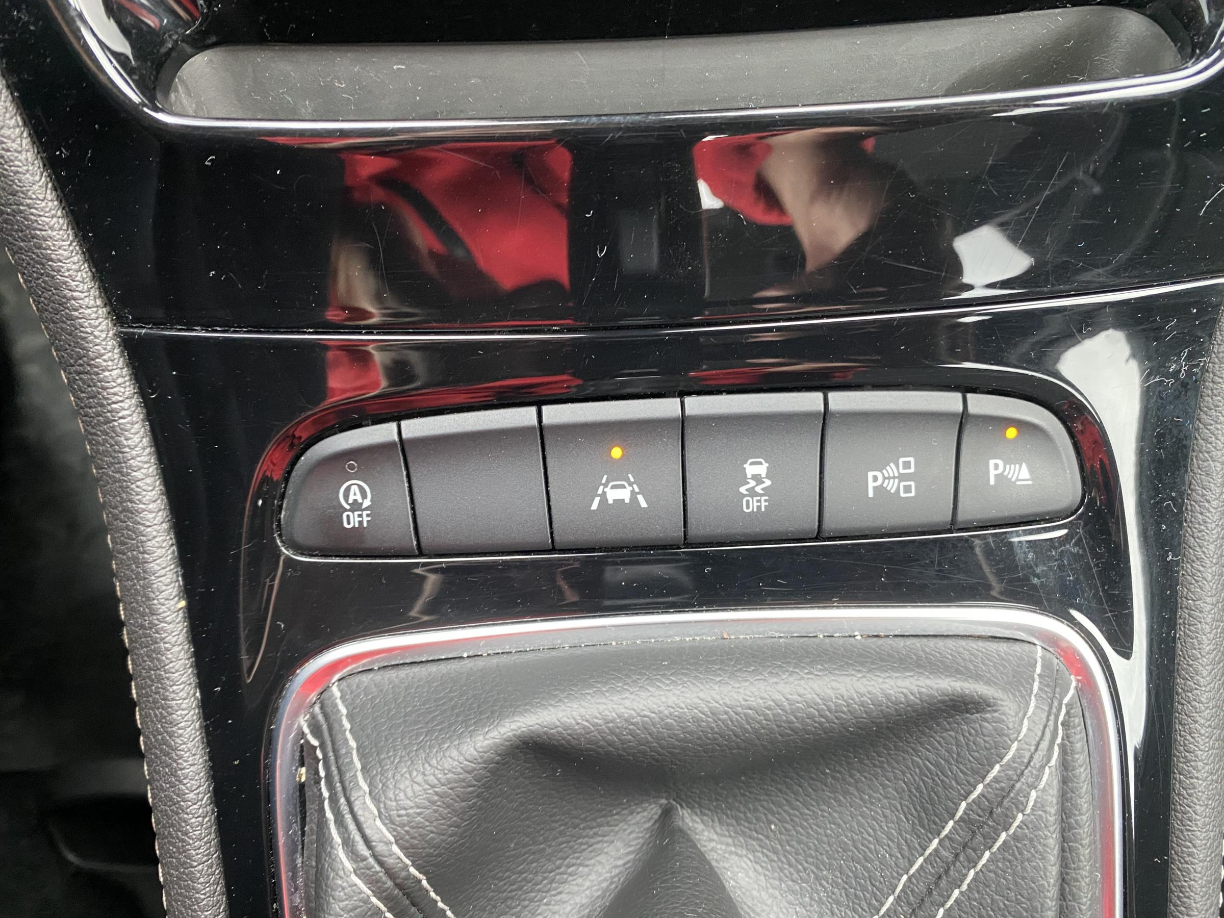 Opel Astra, 2016 - pohled č. 19