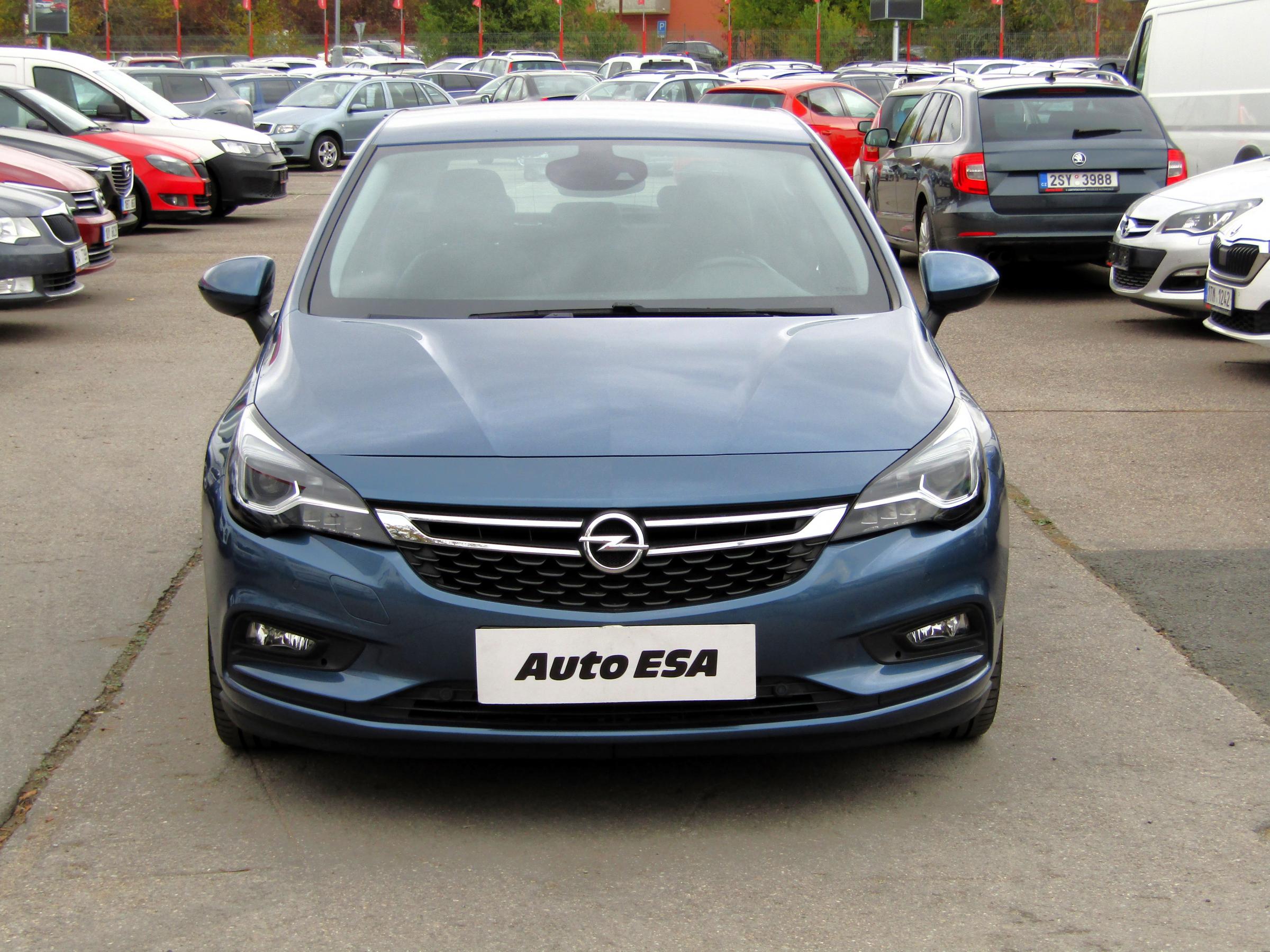 Opel Astra, 2016 - pohled č. 2