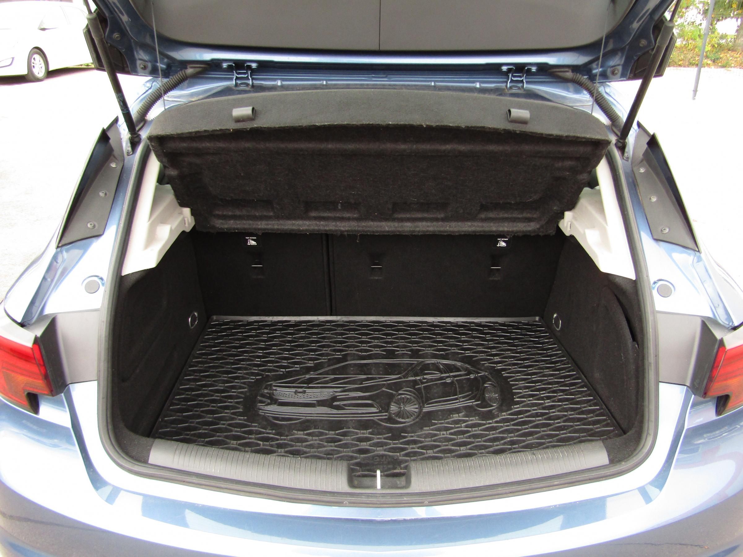 Opel Astra, 2016 - pohled č. 7