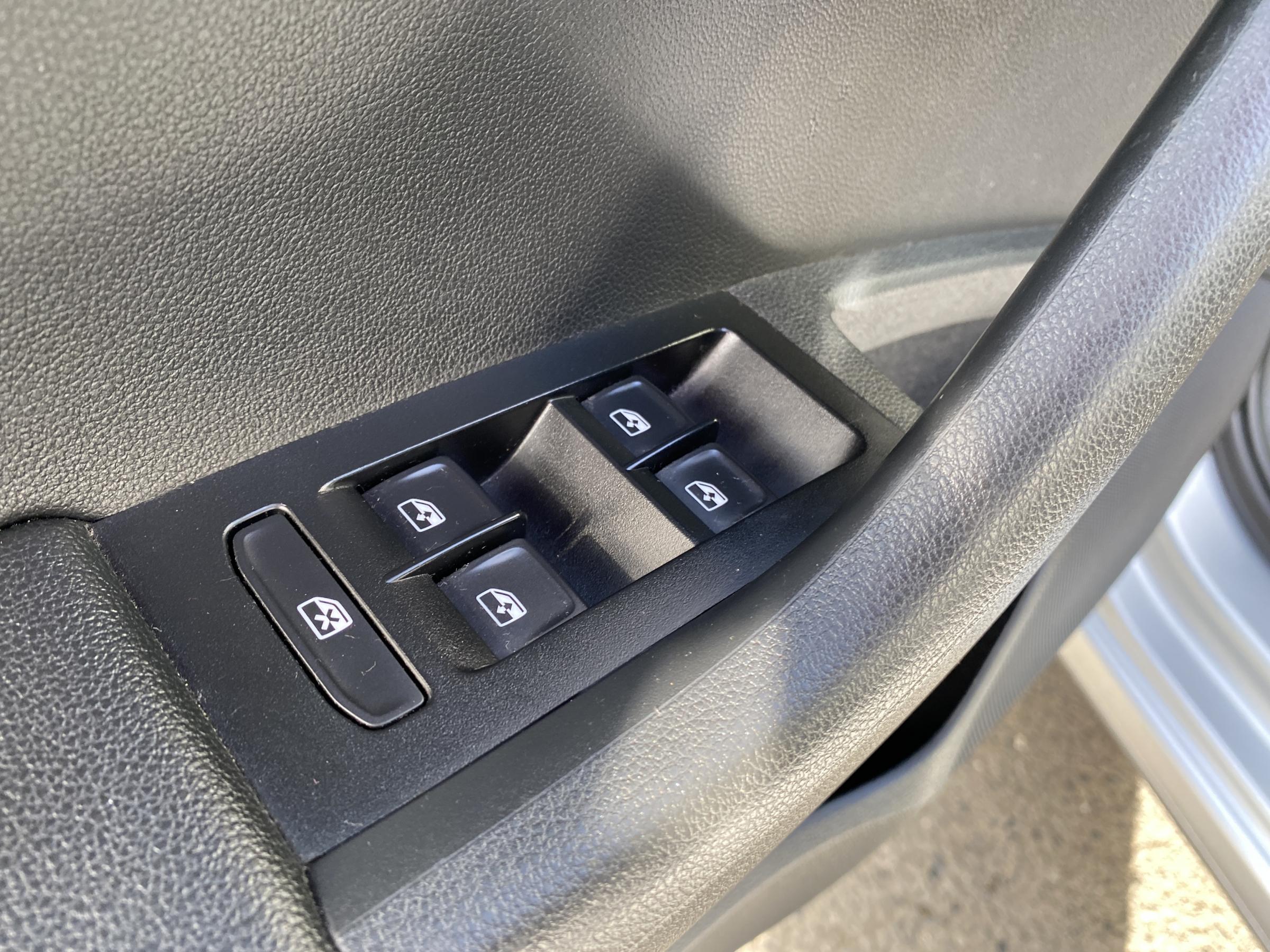 Škoda Octavia III, 2018 - pohled č. 15