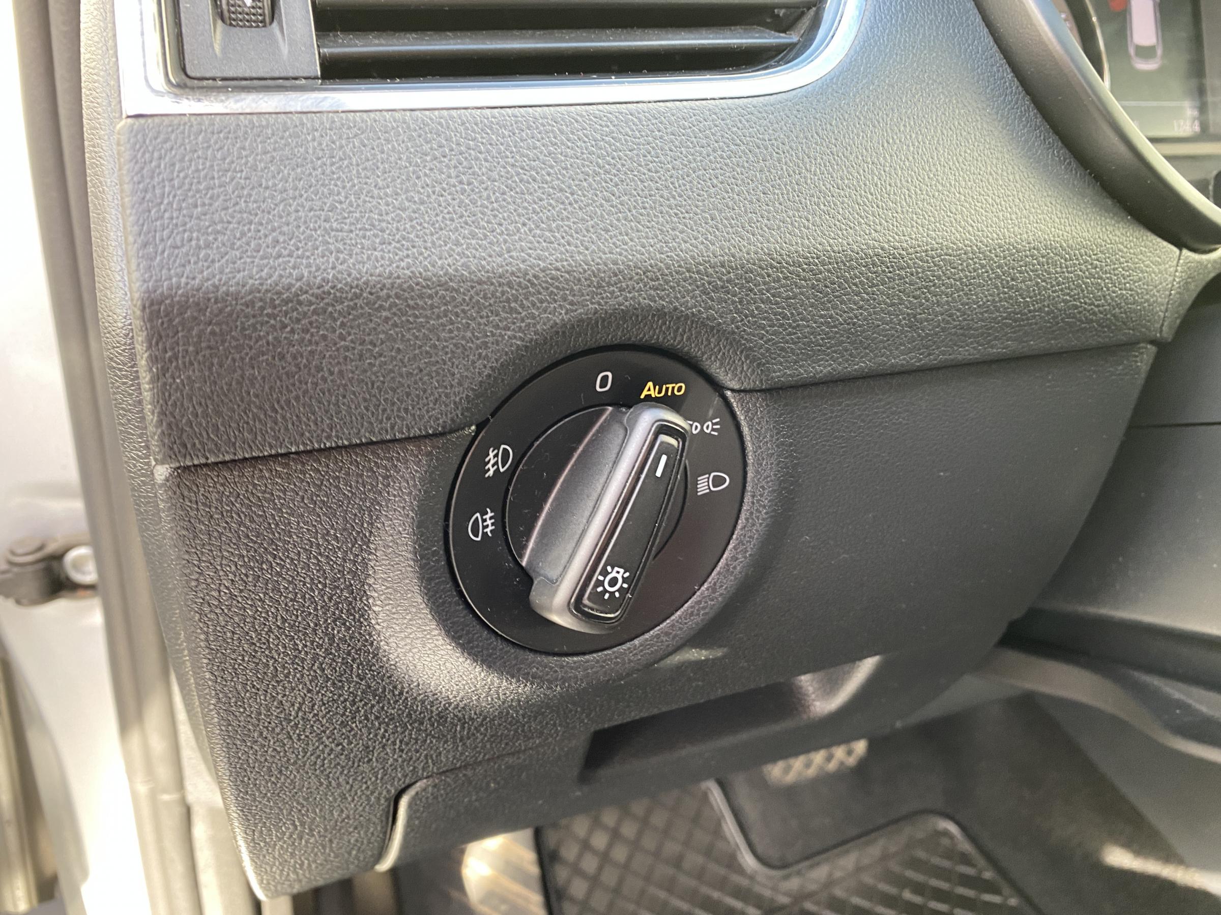 Škoda Octavia III, 2018 - pohled č. 17