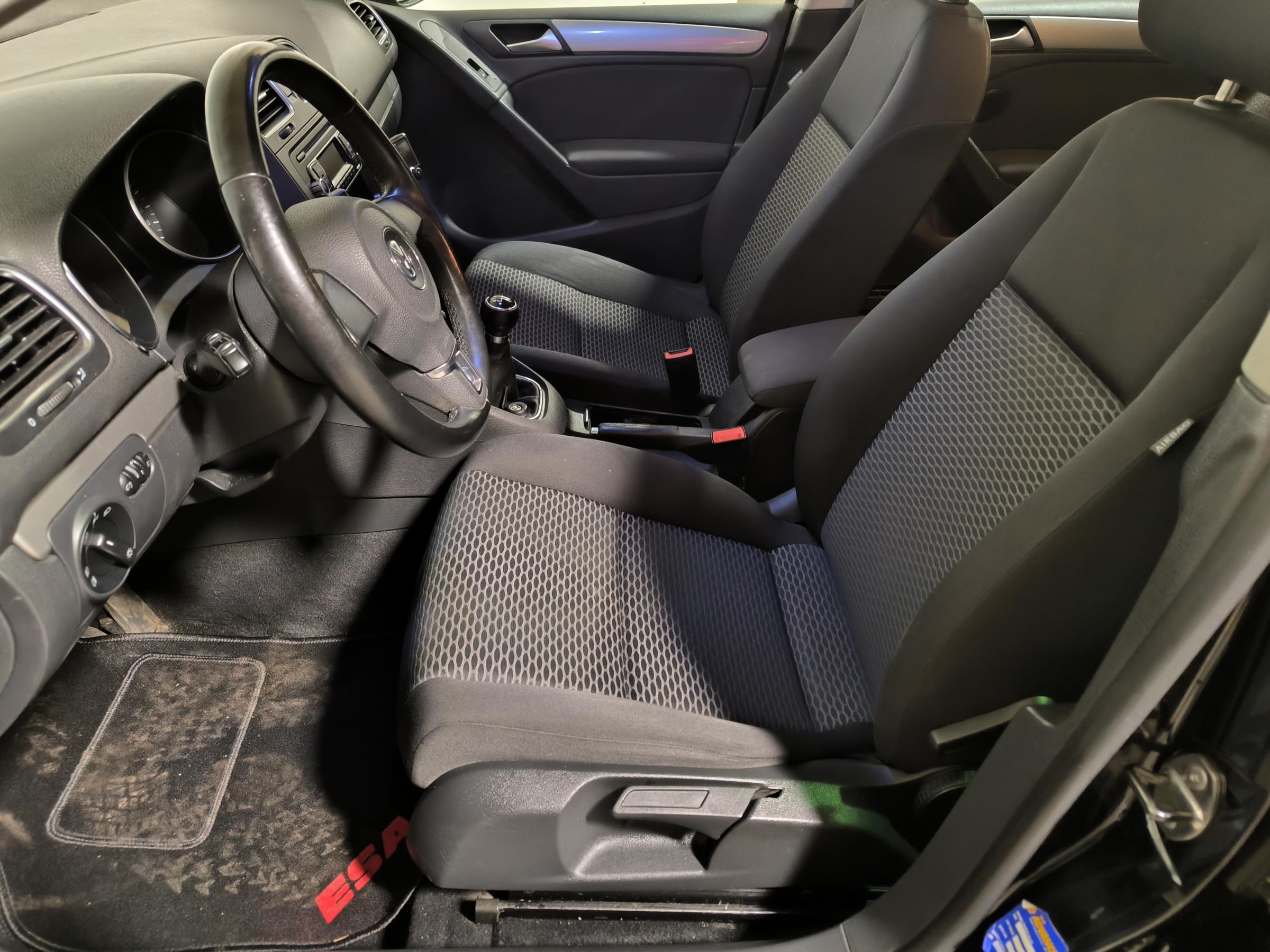 Volkswagen Golf, 2009 - pohled č. 9