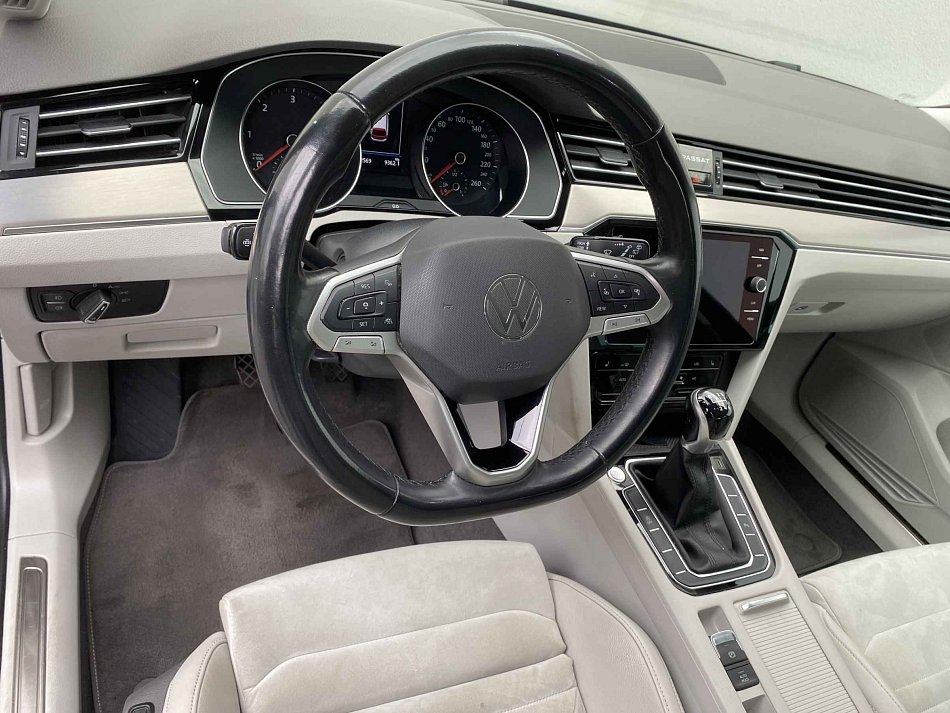 Volkswagen Passat 2.0 TDi Elegance
