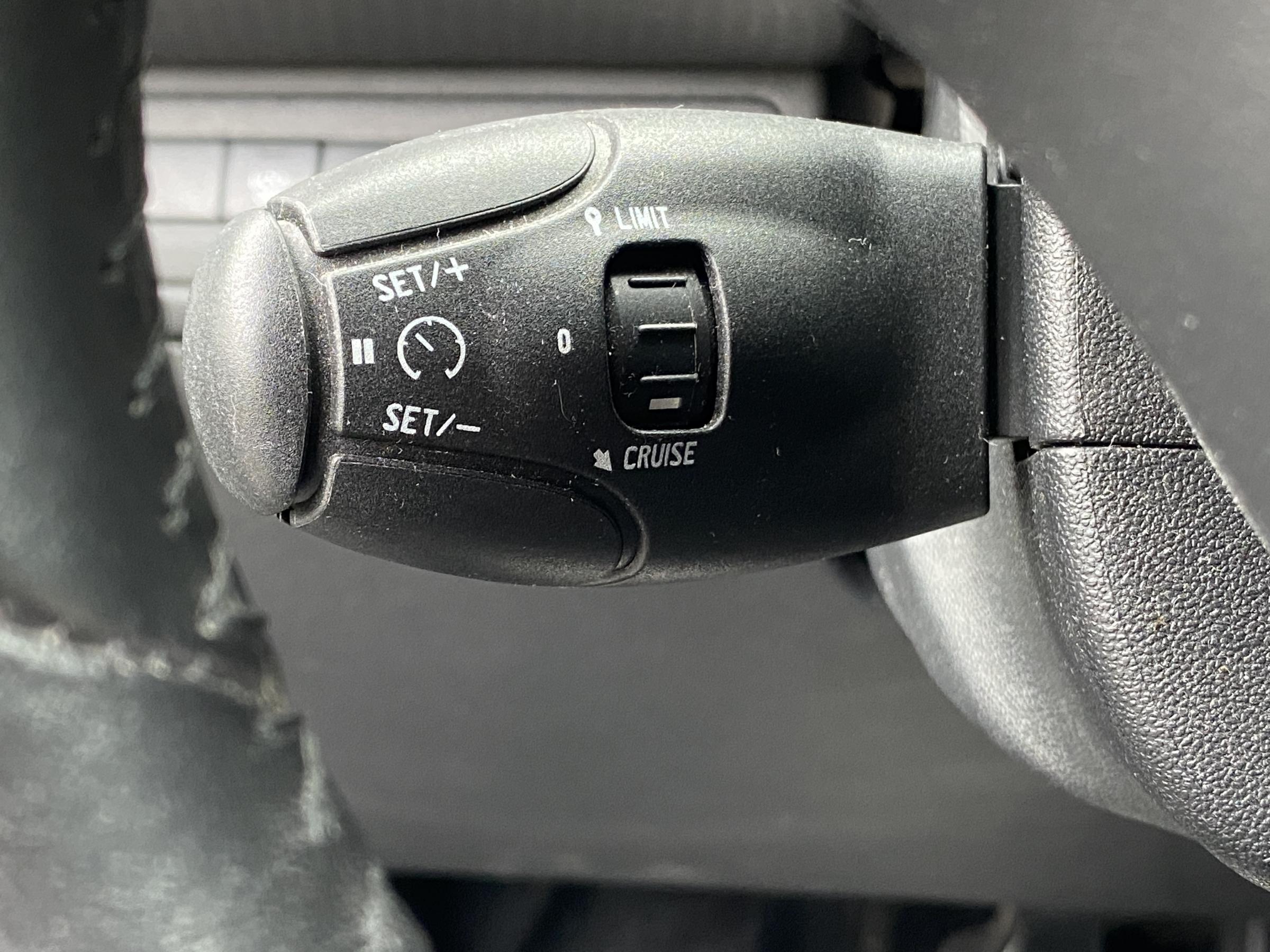 Peugeot 2008, 2019 - pohled č. 13