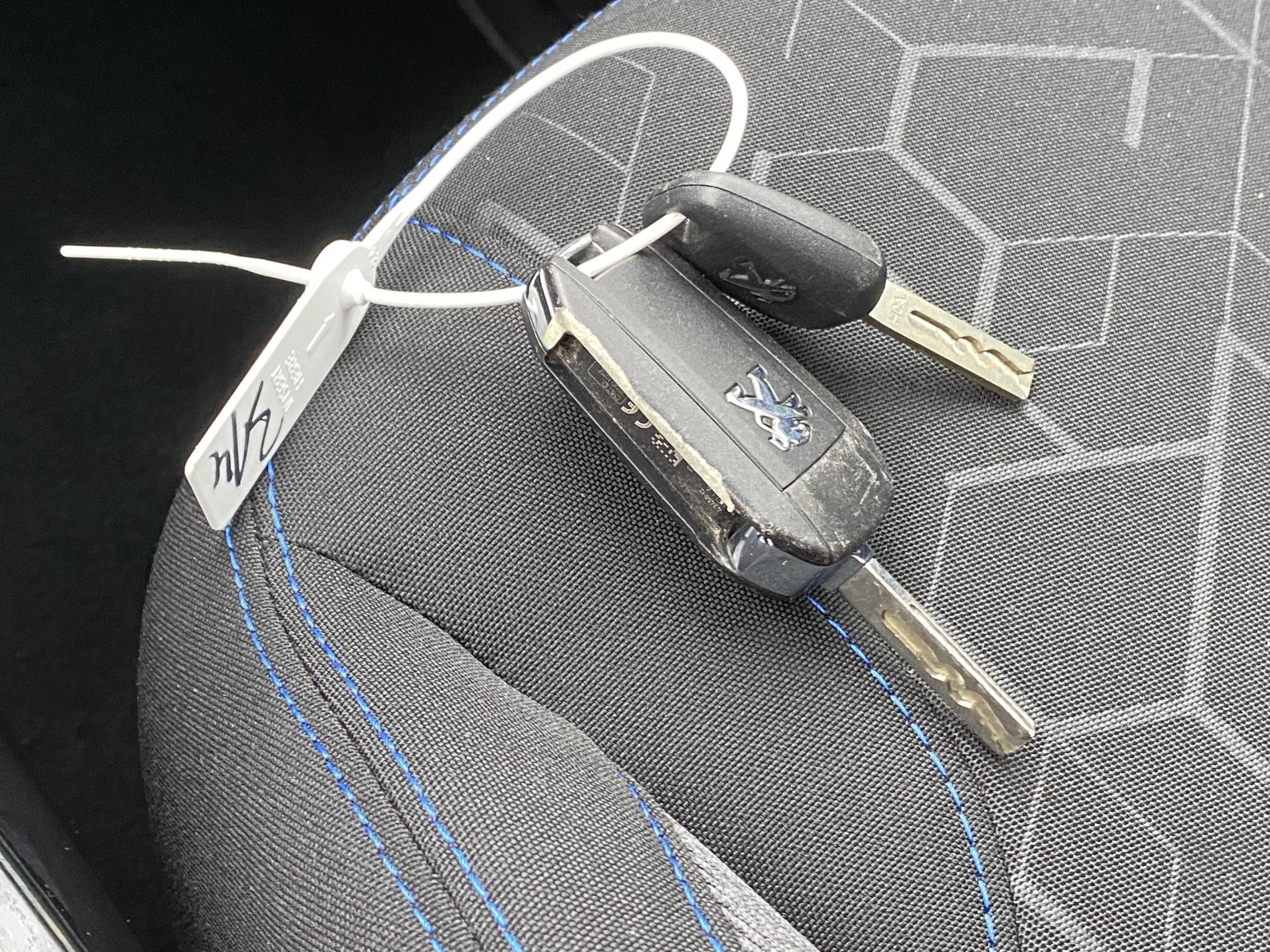 Peugeot 2008, 2019 - pohled č. 15