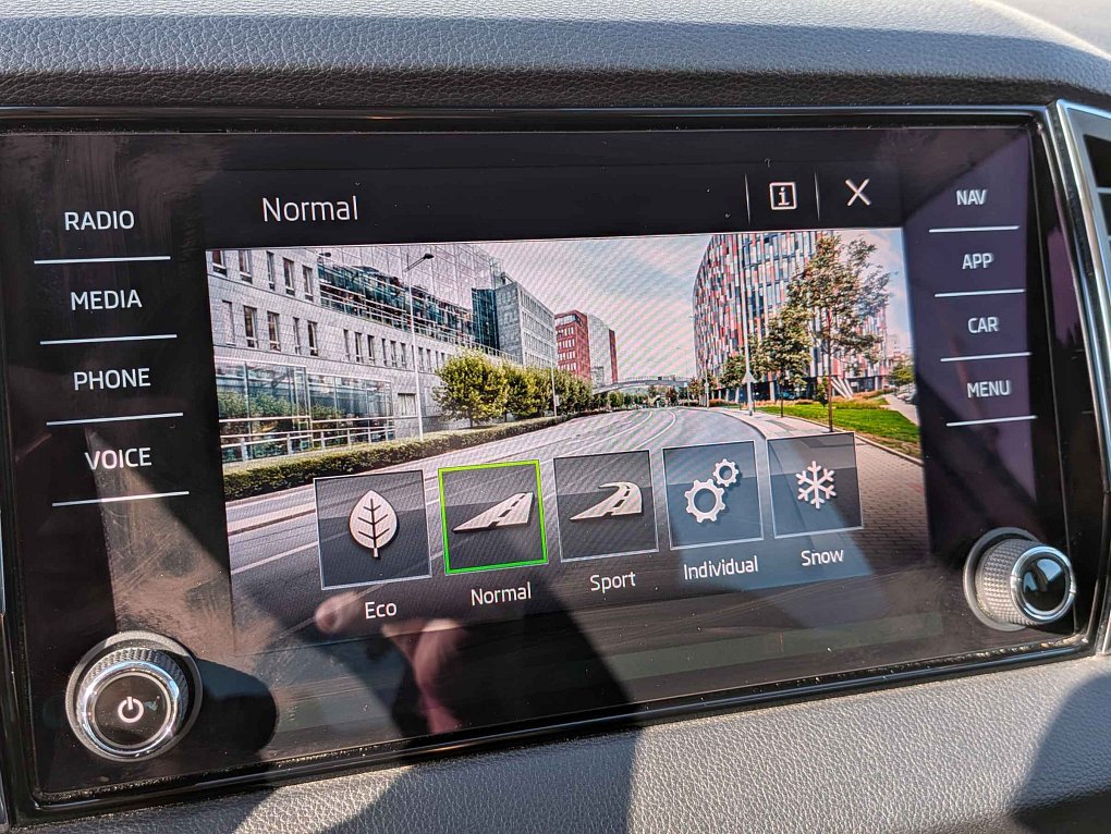 Škoda Karoq 2.0TDi  4x4