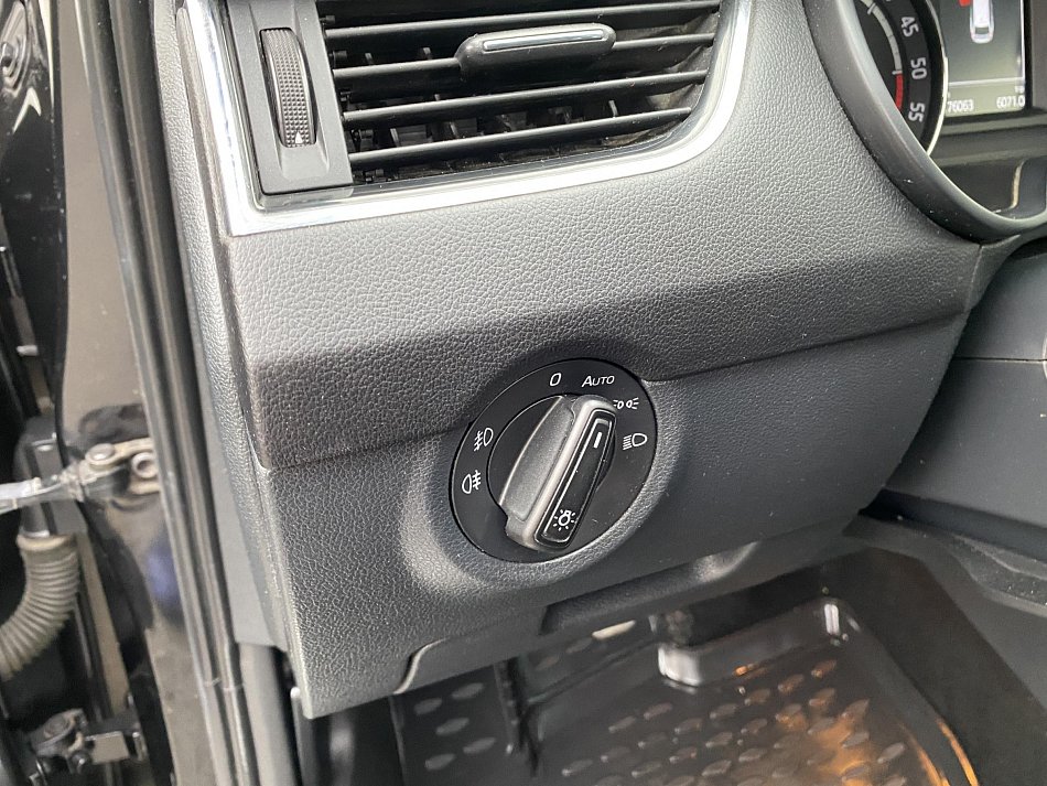 Škoda Octavia III 2.0 TDi RS