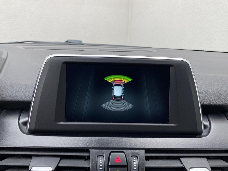 BMW Řada 2 1.5 i Advantage 218i
