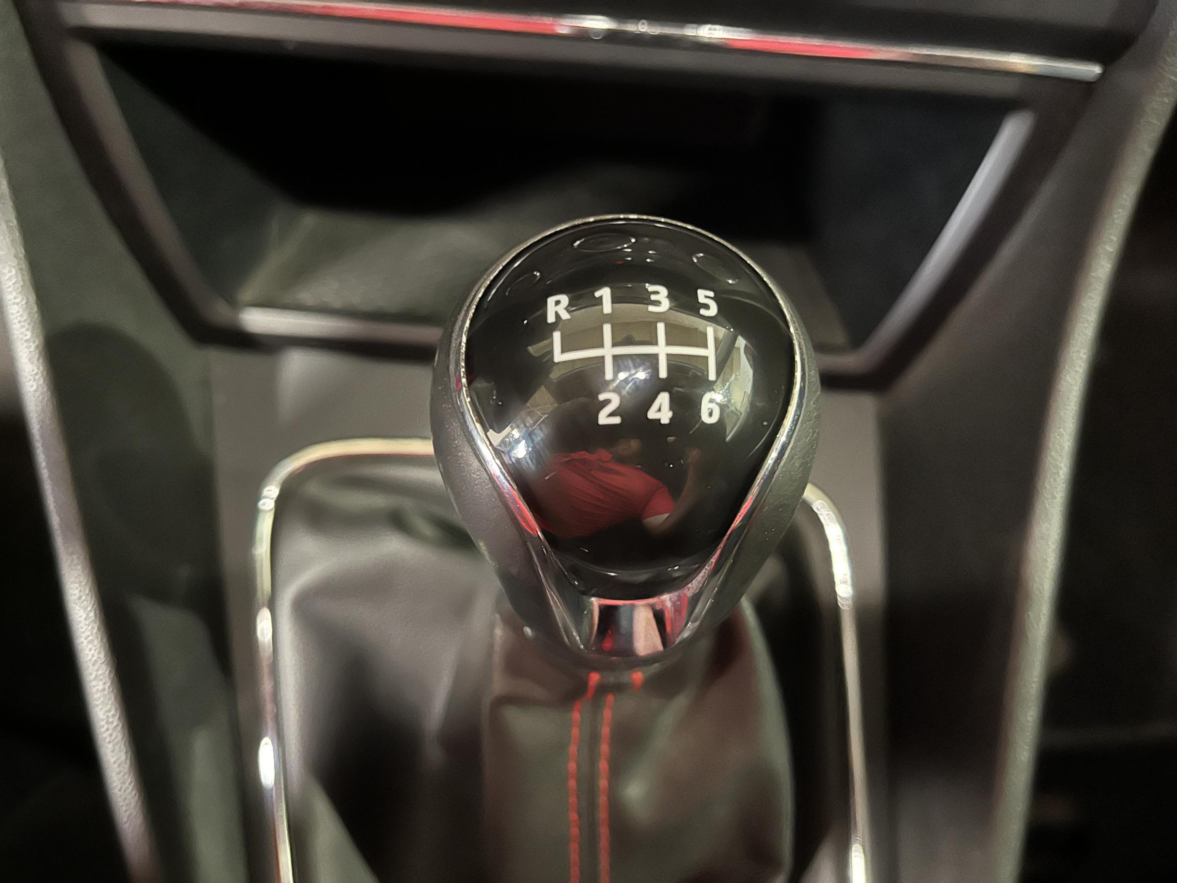 Seat Leon, 2014 - pohled č. 15