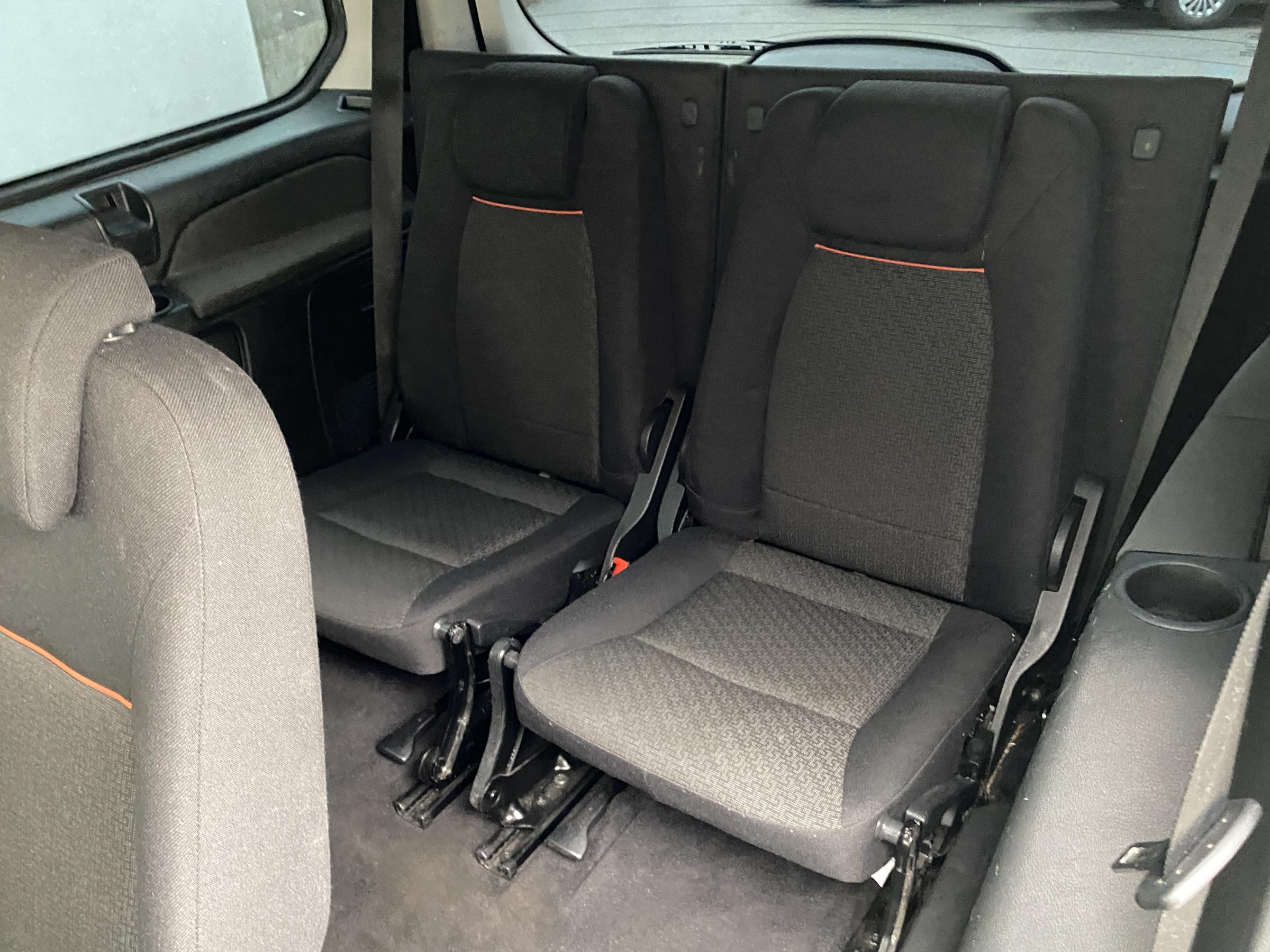 Ford Galaxy, 2006 - pohled č. 13