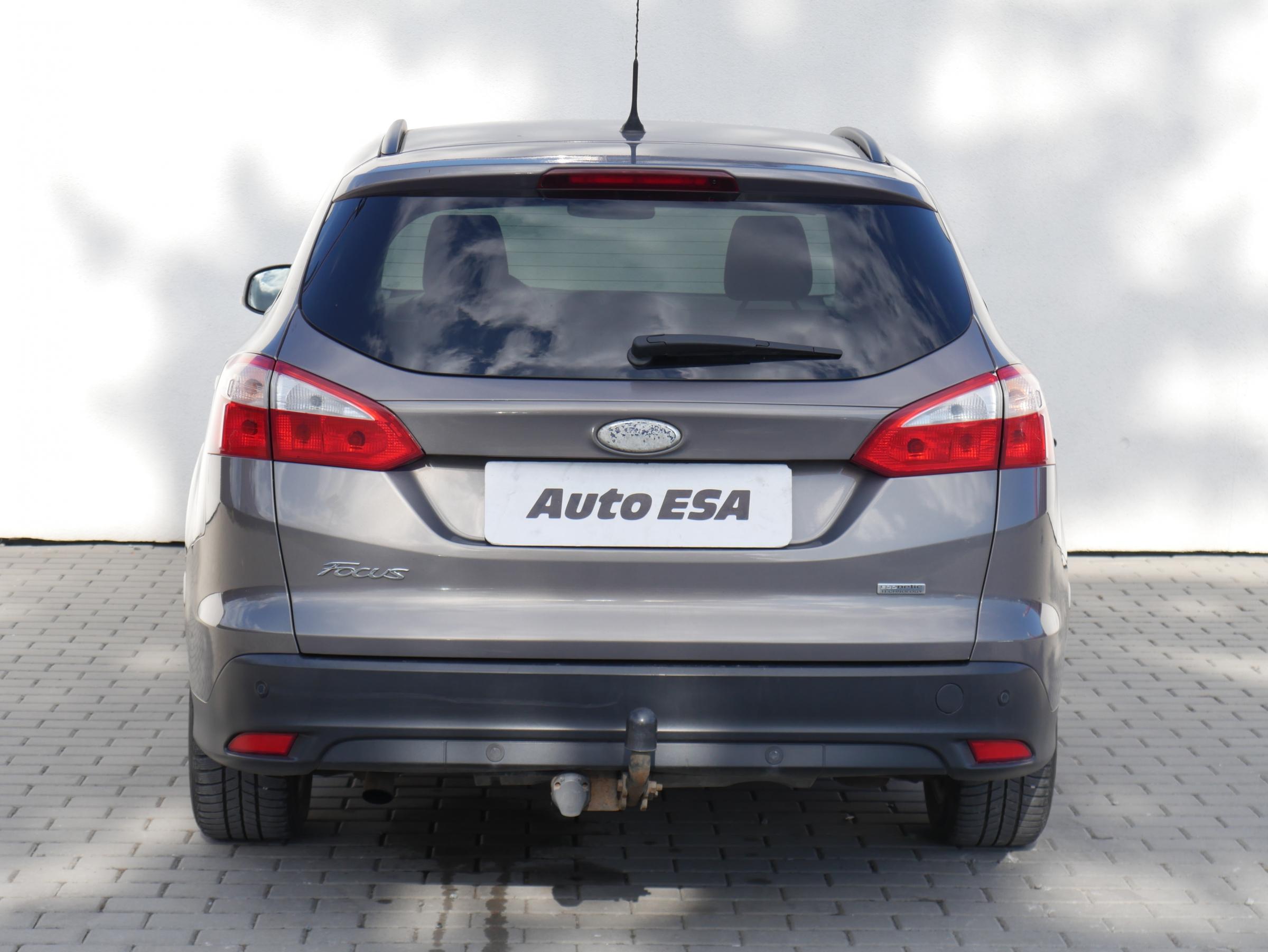 Ford Focus, 2012 - pohled č. 5