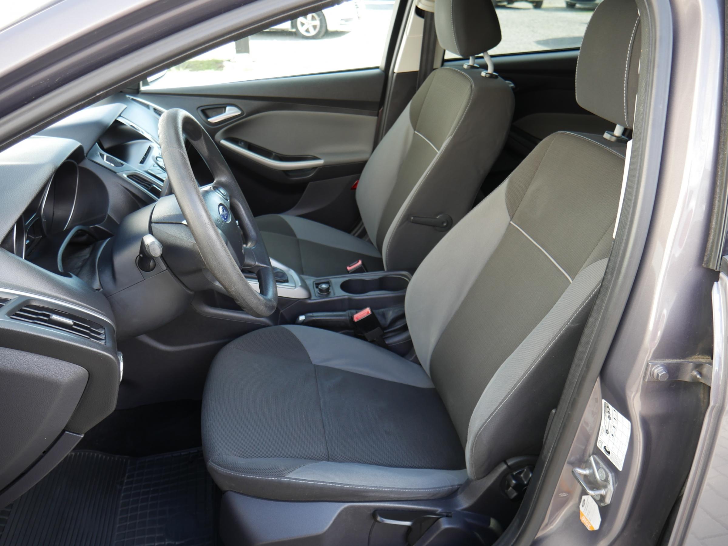 Ford Focus, 2012 - pohled č. 9