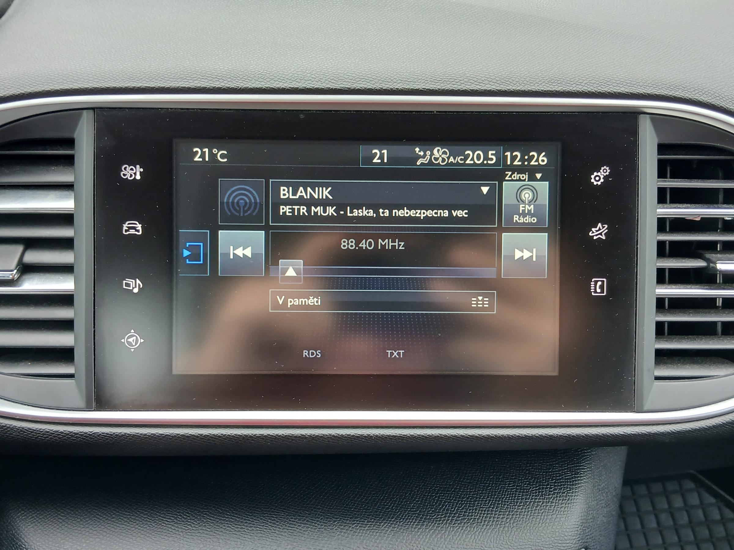 Peugeot 308, 2015 - pohled č. 16