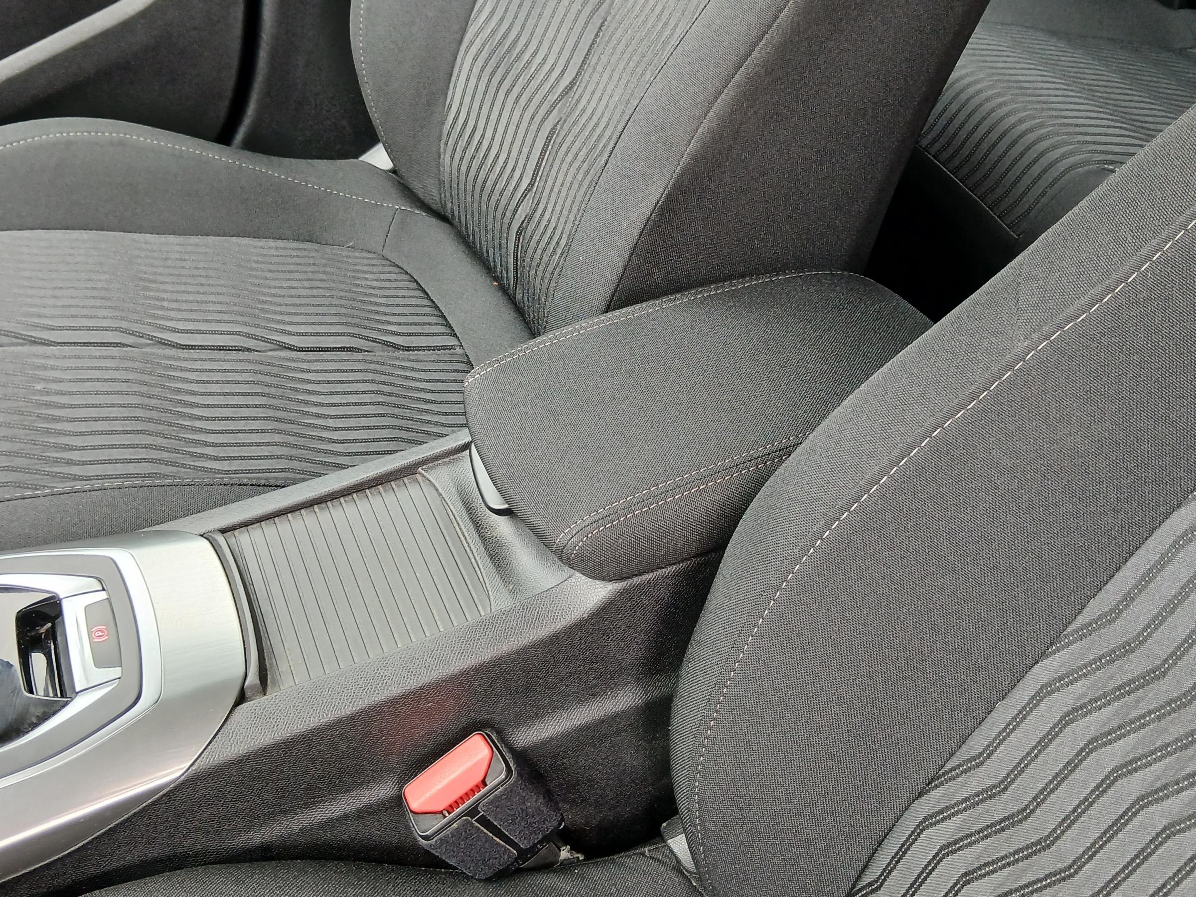 Peugeot 308, 2015 - pohled č. 24