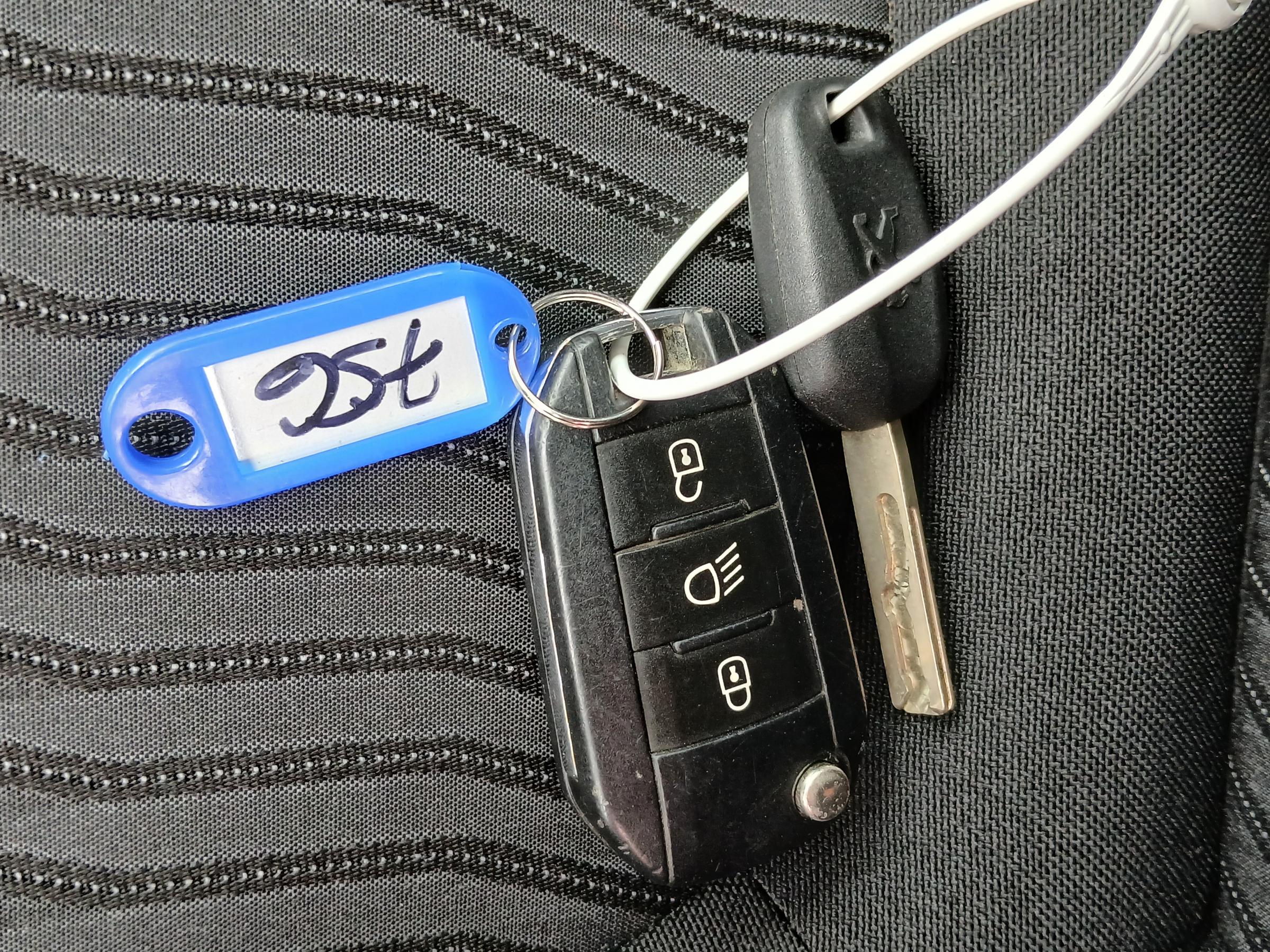 Peugeot 308, 2015 - pohled č. 25