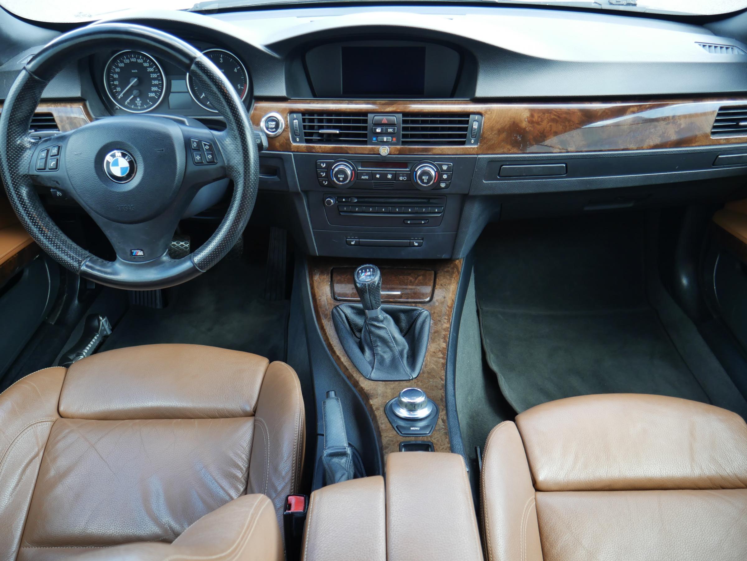 BMW Řada 3, 2008 - pohled č. 10