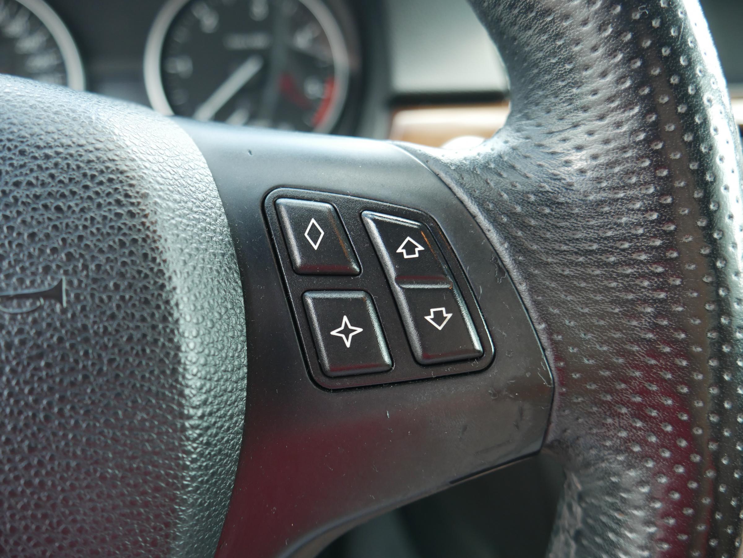 BMW Řada 3, 2008 - pohled č. 14