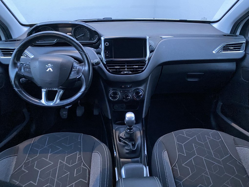 Peugeot 2008 1.2 PT 
