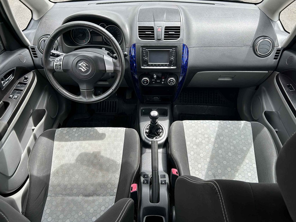 Suzuki SX4 1.6i 