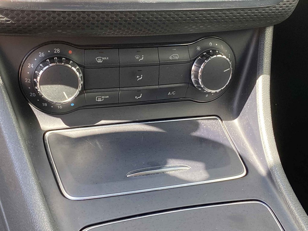 Mercedes-Benz Třída A 1.6i 