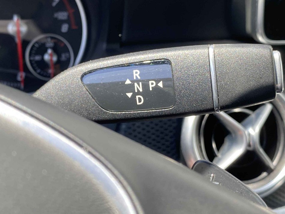 Mercedes-Benz Třída A 1.6i 