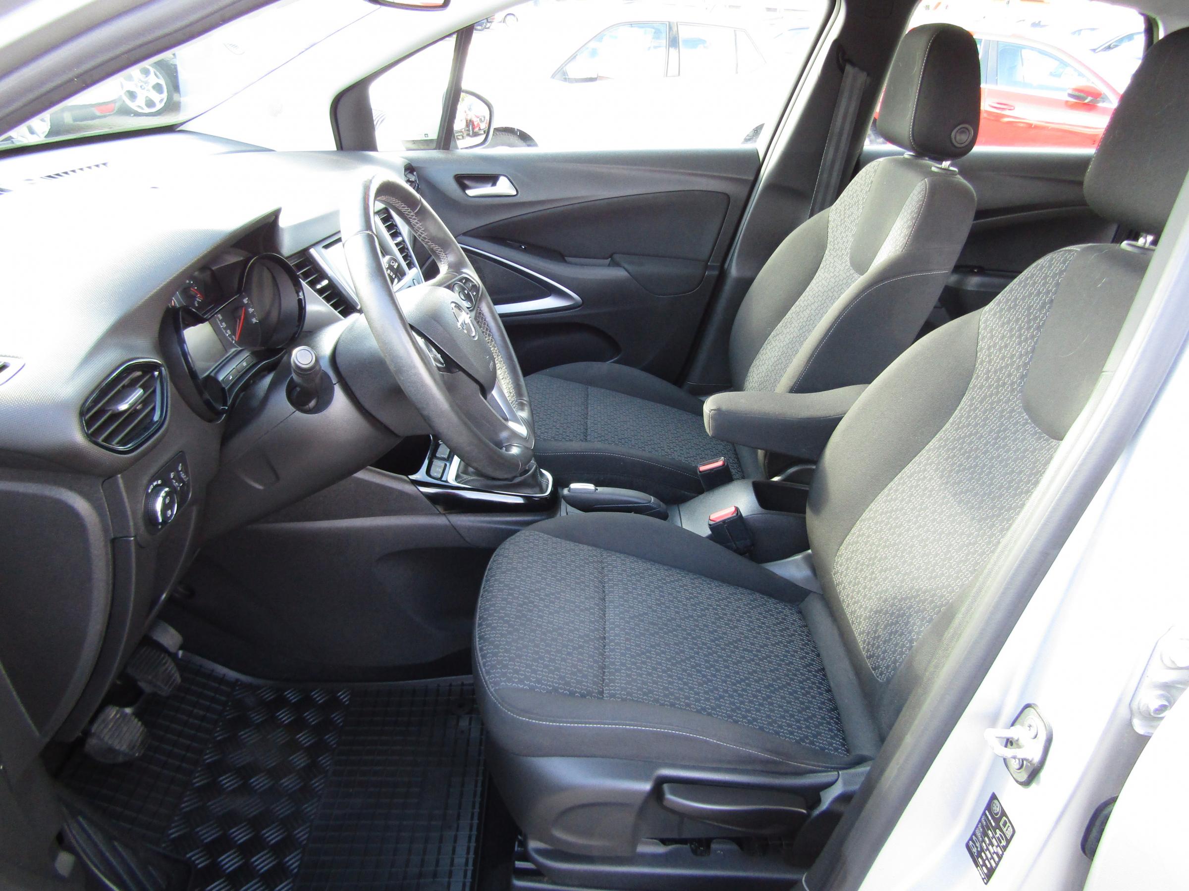 Vauxhall Crossland X, 2020 - pohled č. 9