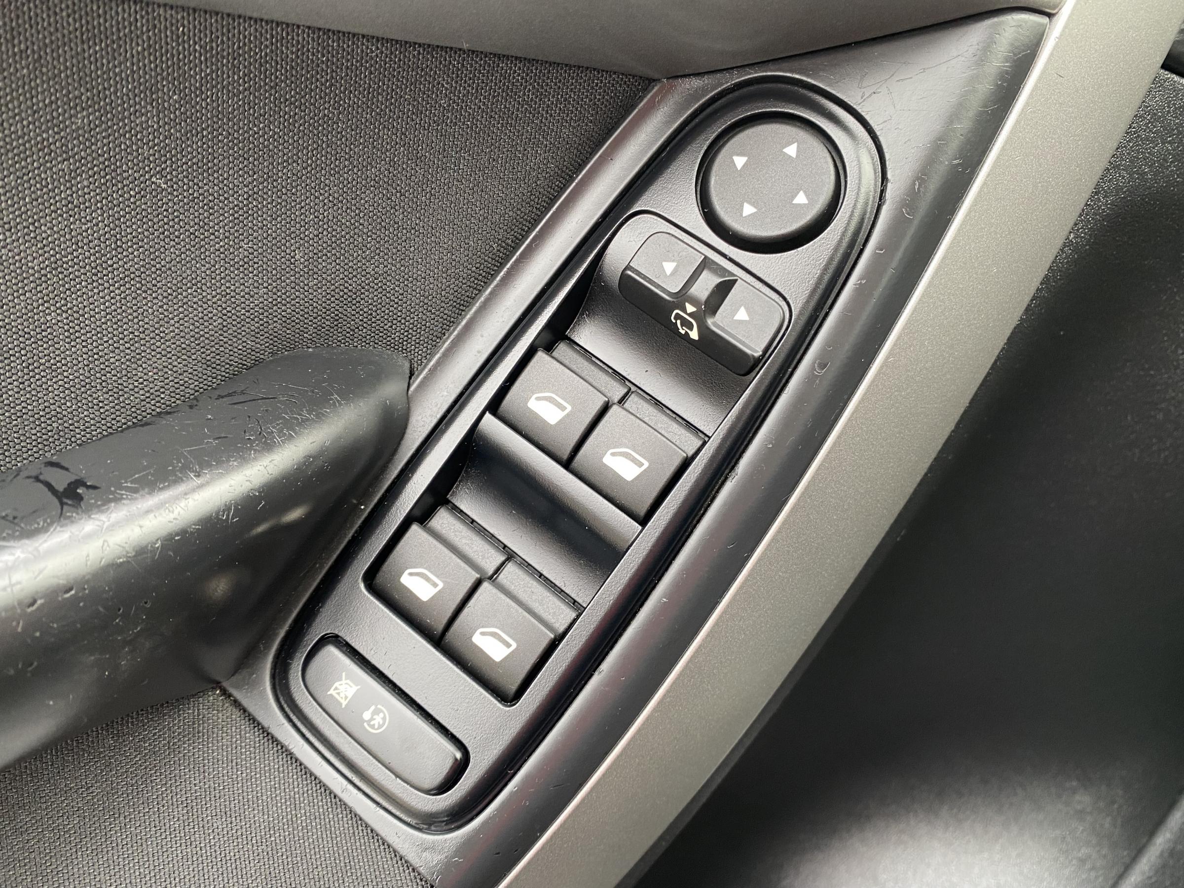 Citroën C4 Picasso, 2010 - pohled č. 11