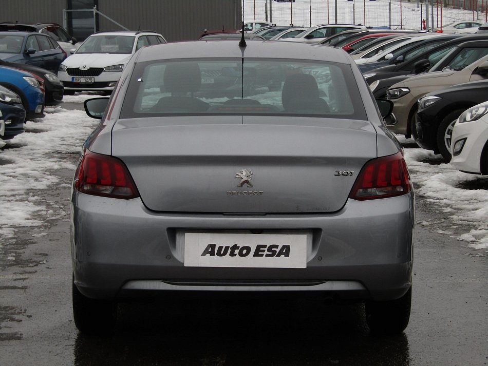 Peugeot 301 1.6VTi 