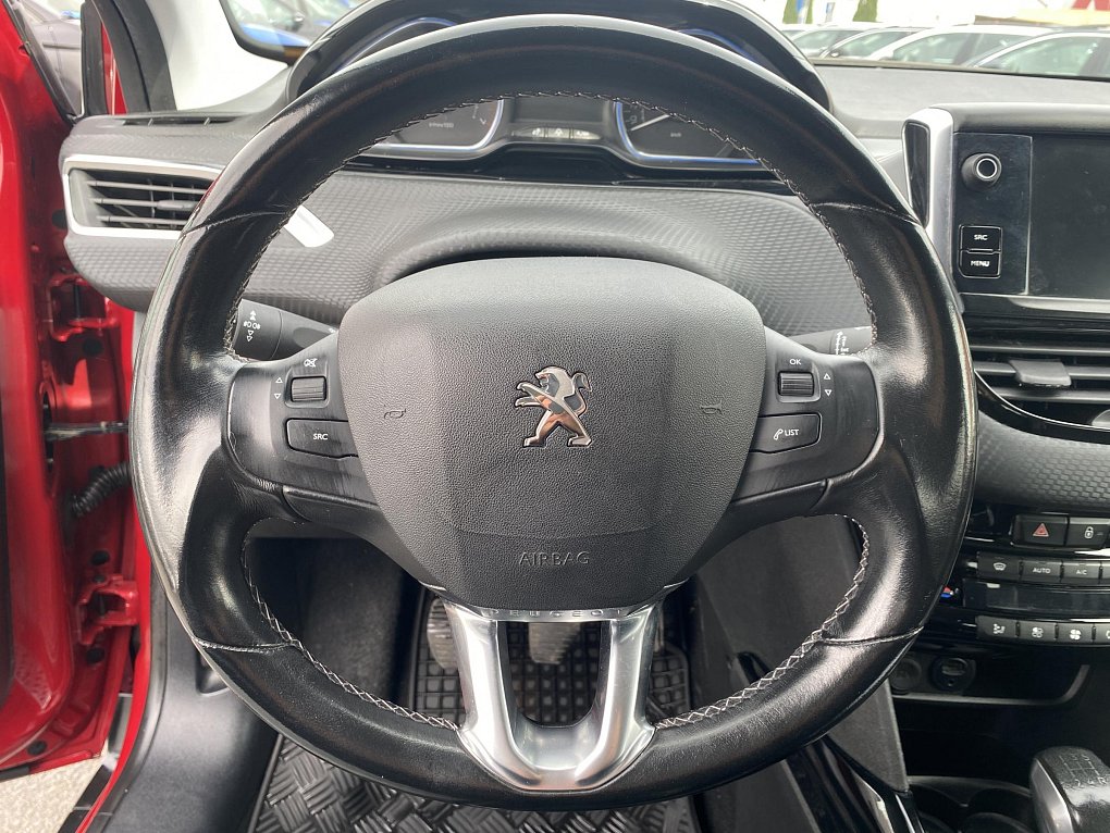 Peugeot 2008 1.2PT 
