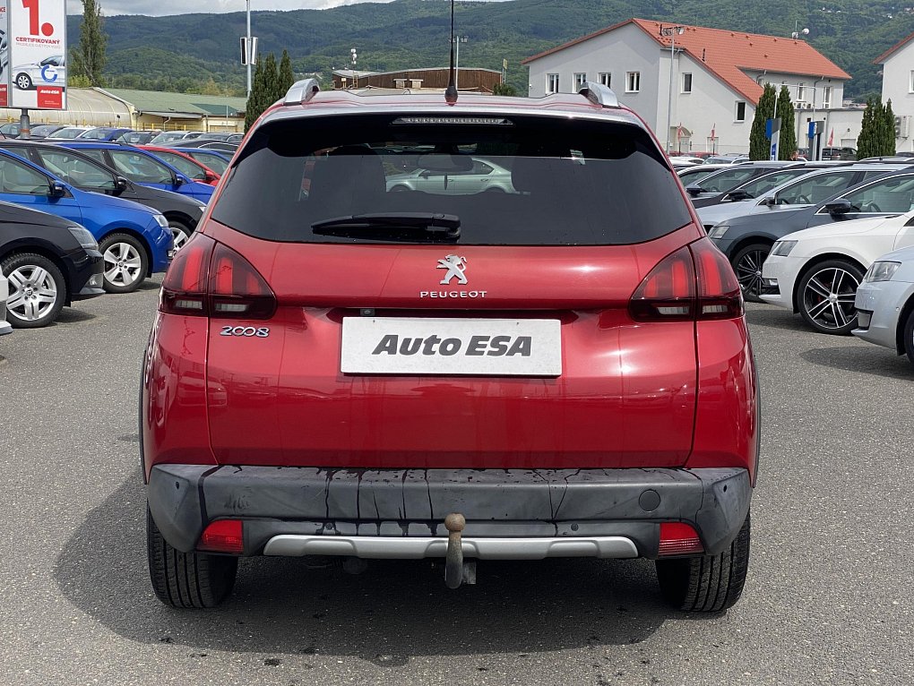 Peugeot 2008 1.2PT 