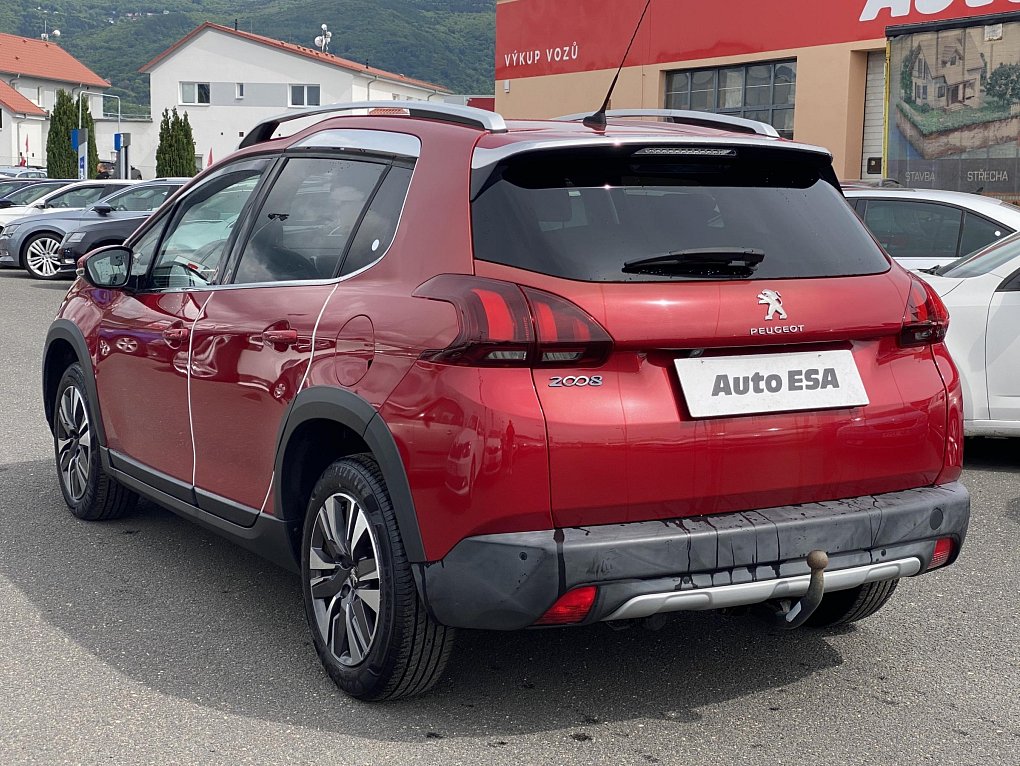 Peugeot 2008 1.2PT 