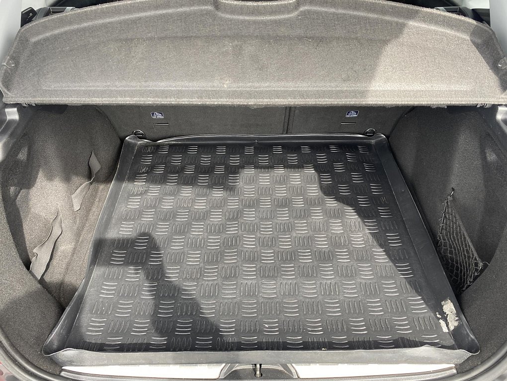 Peugeot 2008 1.2PT 