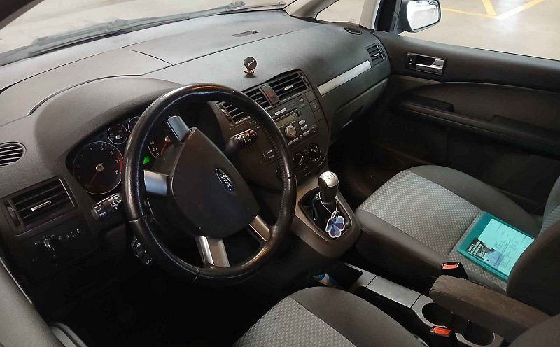 Ford Focus 1.6i 