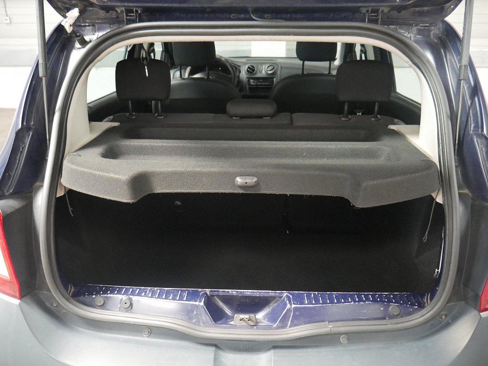 Dacia Sandero 1.2i 