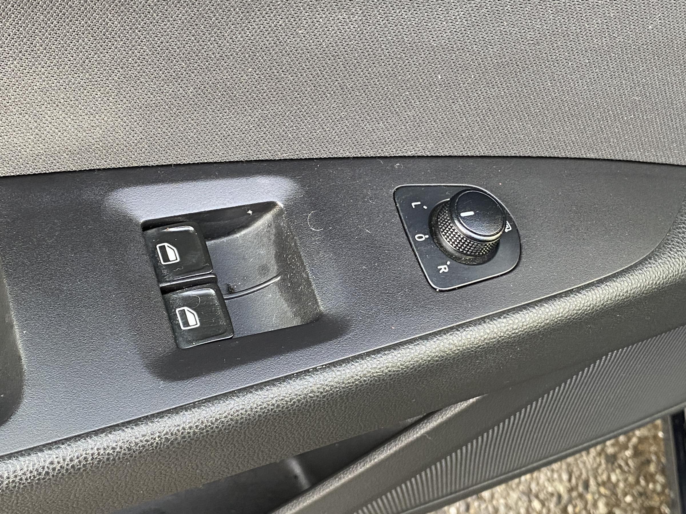 Seat Leon, 2014 - pohled č. 11