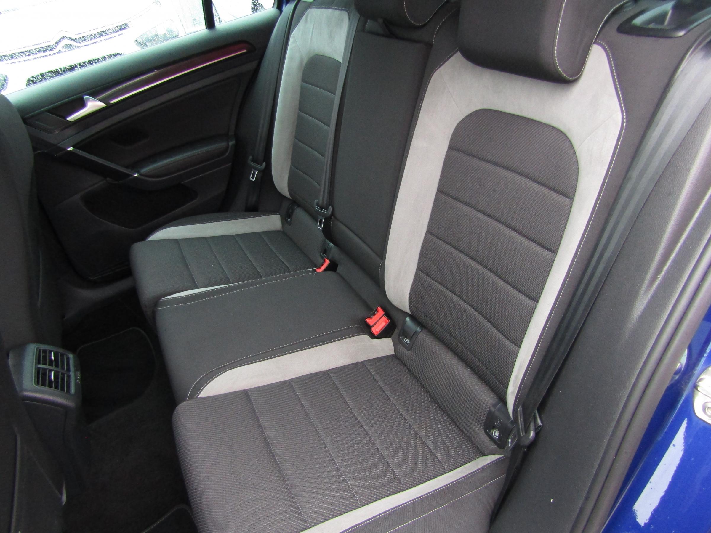 Volkswagen Golf, 2015 - pohled č. 10