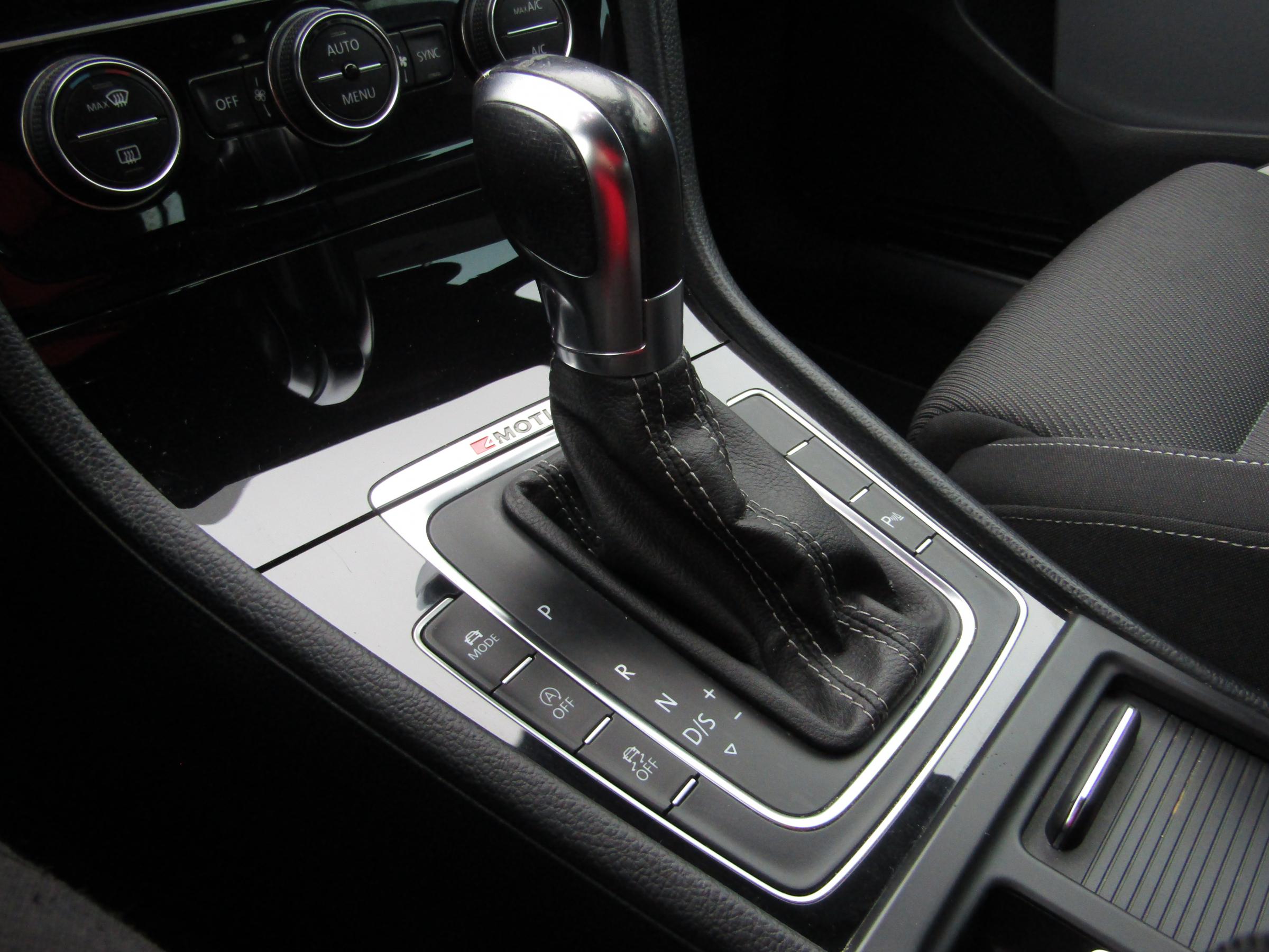 Volkswagen Golf, 2015 - pohled č. 18