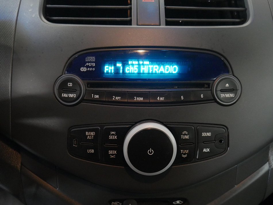 Chevrolet Spark 1.0i 