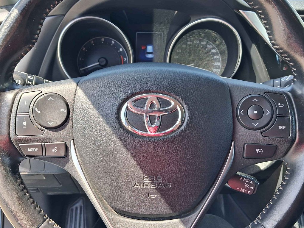 Toyota Auris 1.6i 