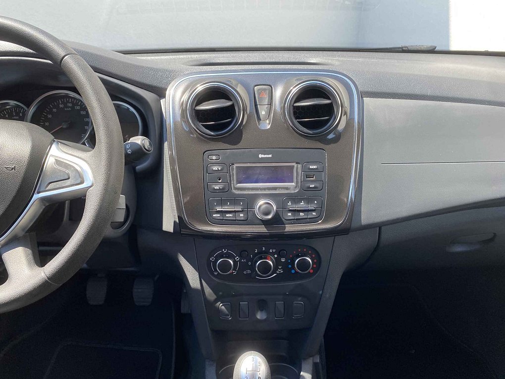 Dacia Sandero 1.0i 