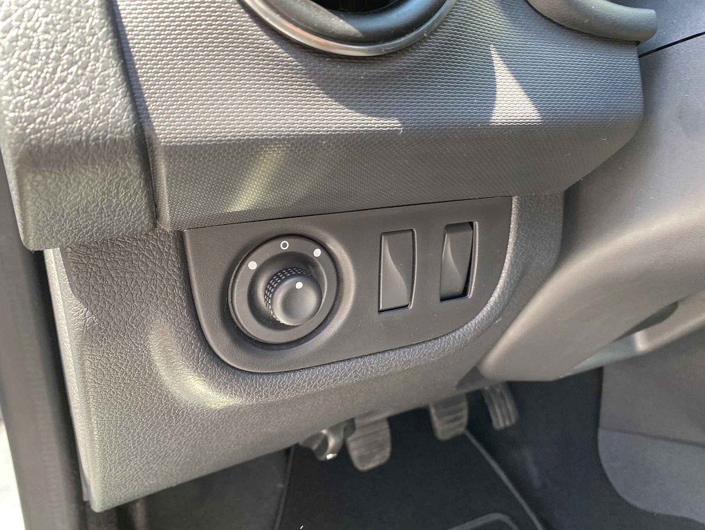 Dacia Sandero 1.0i 