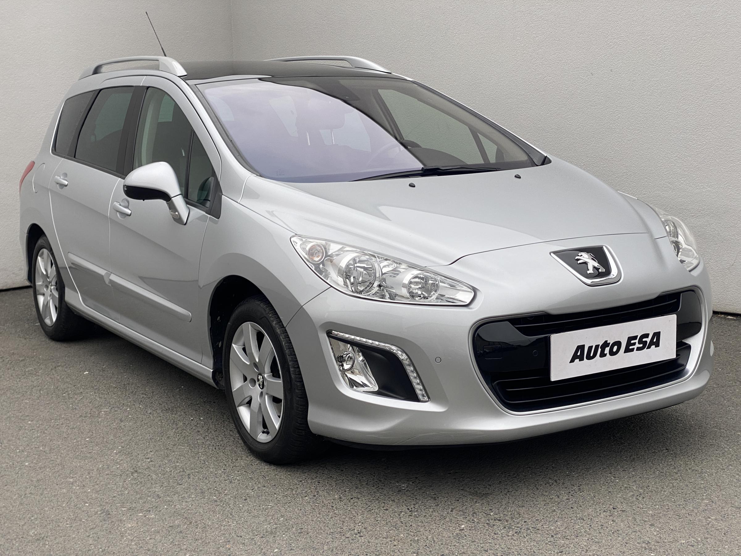 Peugeot 308, 2012 - celkový pohled