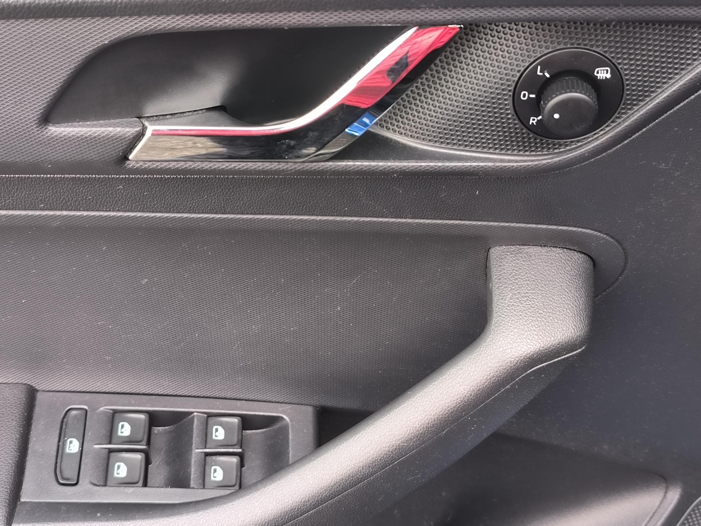 Škoda Rapid, 2016 - pohled č. 17