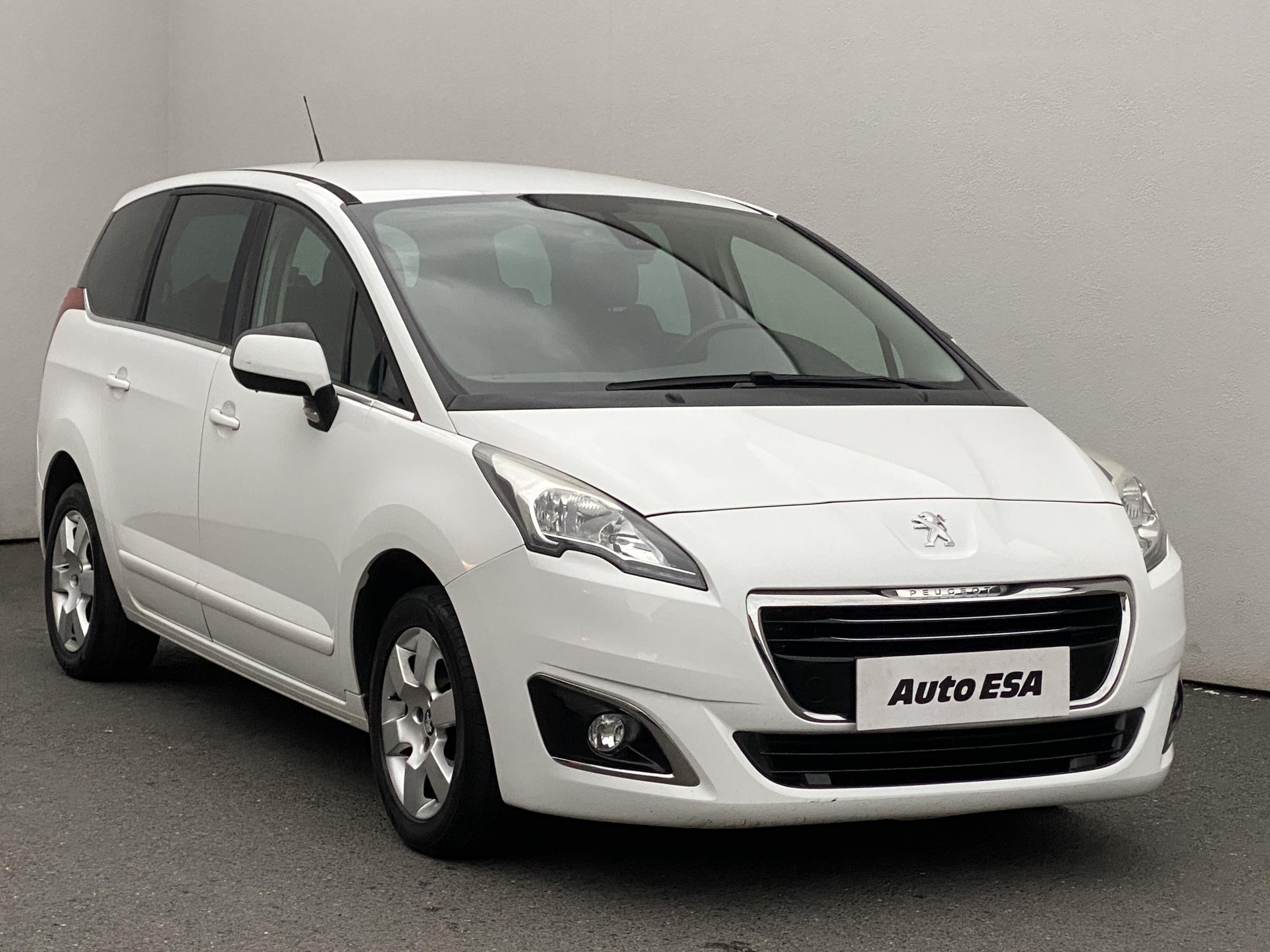 Peugeot 5008, 2015 - celkový pohled