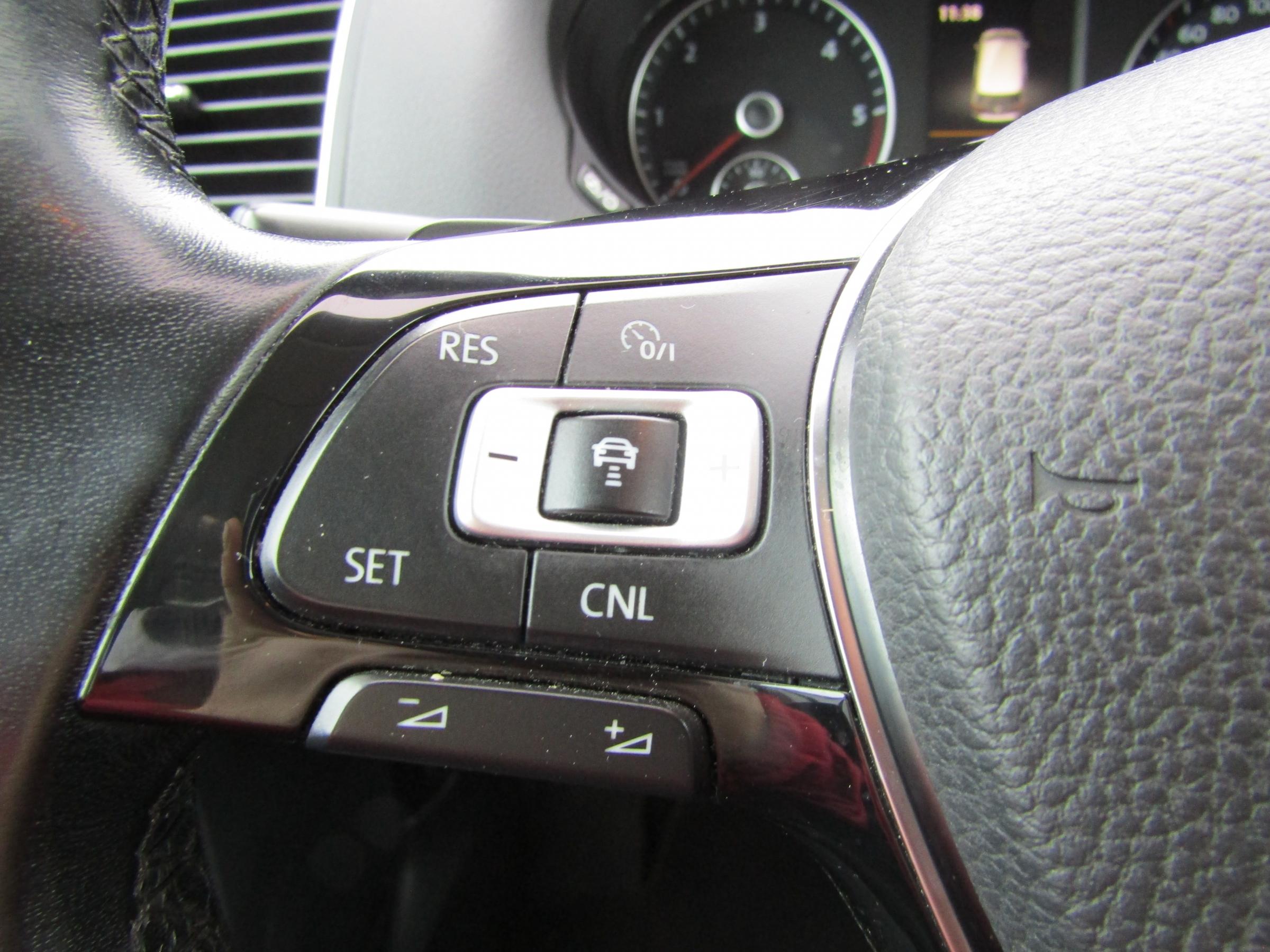 Volkswagen Sharan, 2016 - pohled č. 18