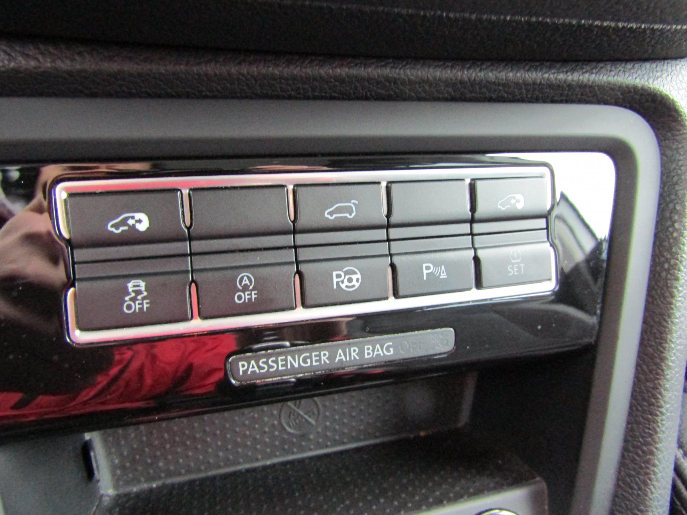 Volkswagen Sharan, 2016 - pohled č. 20