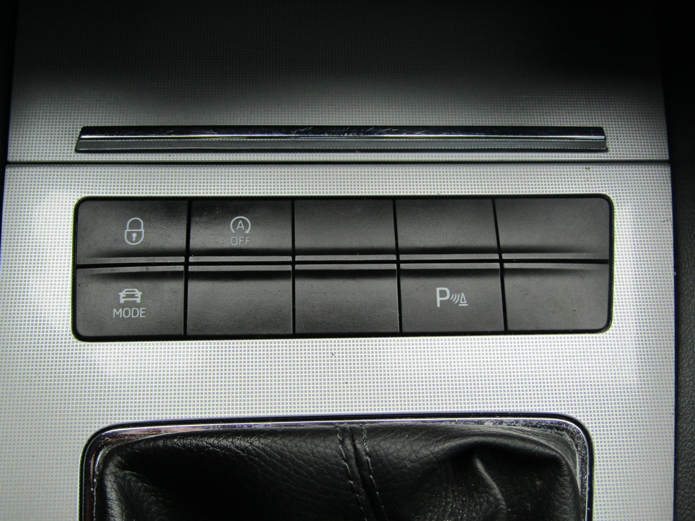 Škoda Octavia III, 2016 - pohled č. 15