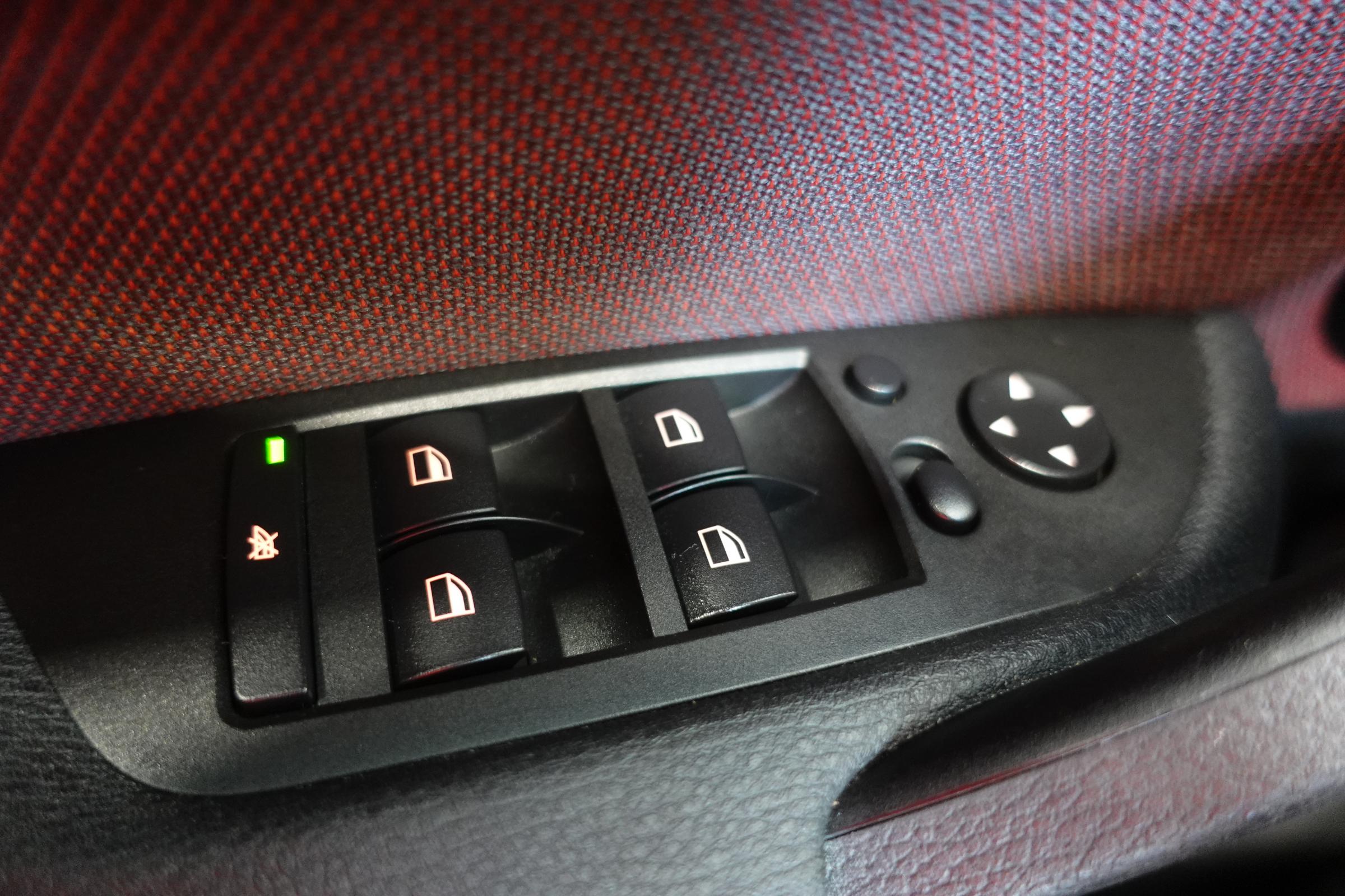 BMW X1, 2012 - pohled č. 15