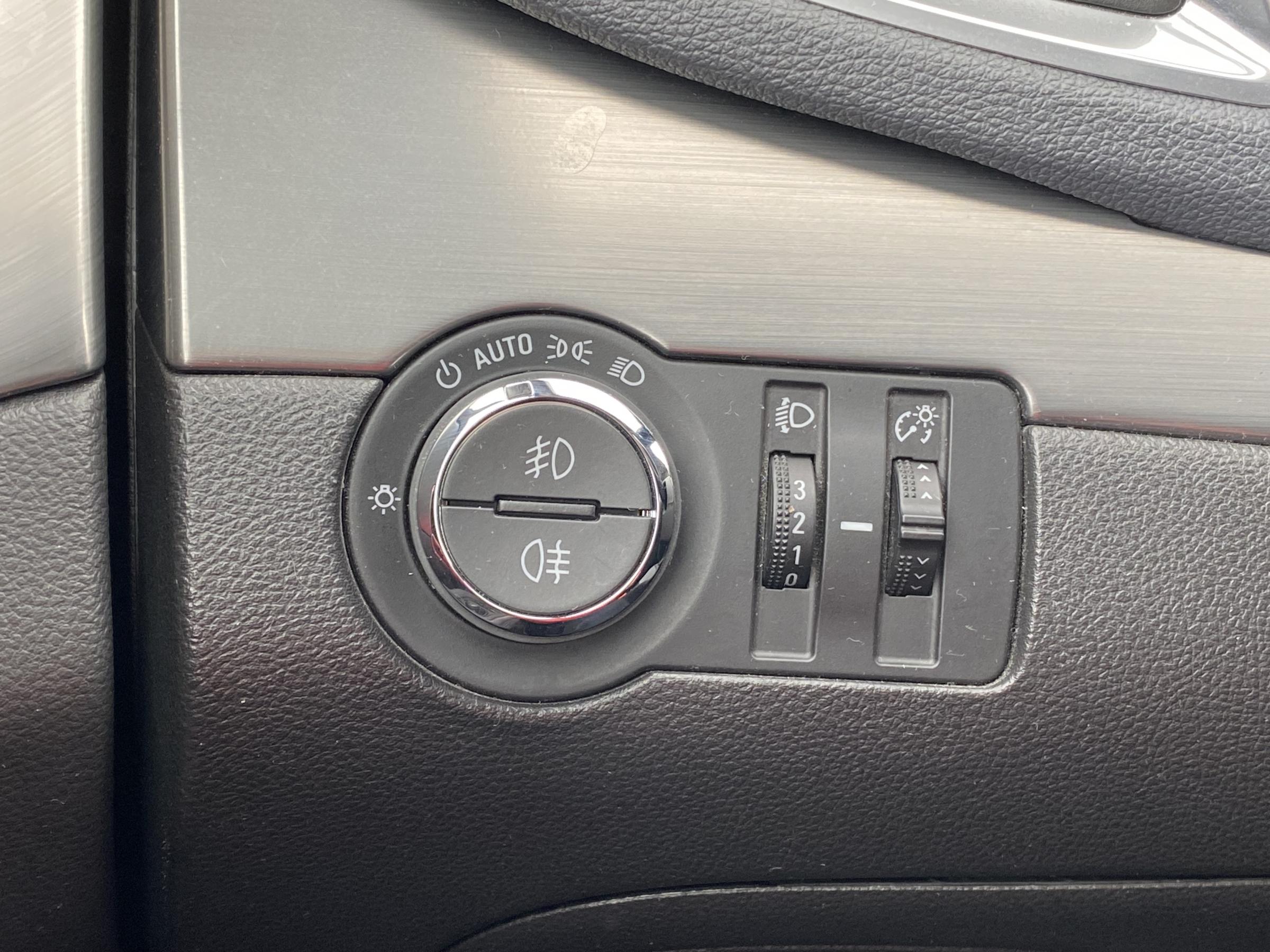 Opel Mokka, 2014 - pohled č. 12